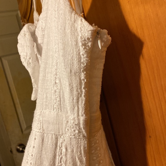 Gorgeous white embroidery cotton dress ❤️ - Picture 3 of 6